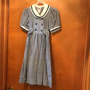 Hearstring Gingham girls dress